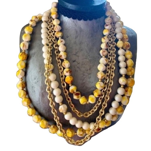 Vintage Hong Kong 5 Strand Faux Pearl & Marbled Yellow Tan Woman’s Necklace - Picture 2 of 9